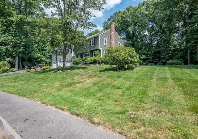 Photo 3 of Sale Pending at 47 Houde St, Marlborough, MA 01752 | MLS# 73562276 | Listing updated on 2026-09-25