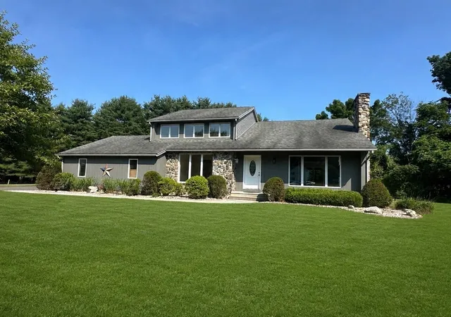 Homes for sale in East Longmeadow, MA | 36 Fraser Dr, East Longmeadow, MA 01028 | MLS# 73545956