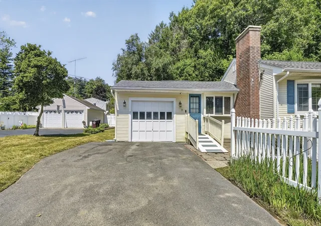 Homes for sale in Westfield, MA | 31 Shaker Rd, Westfield, MA 01085 | MLS# 73536039