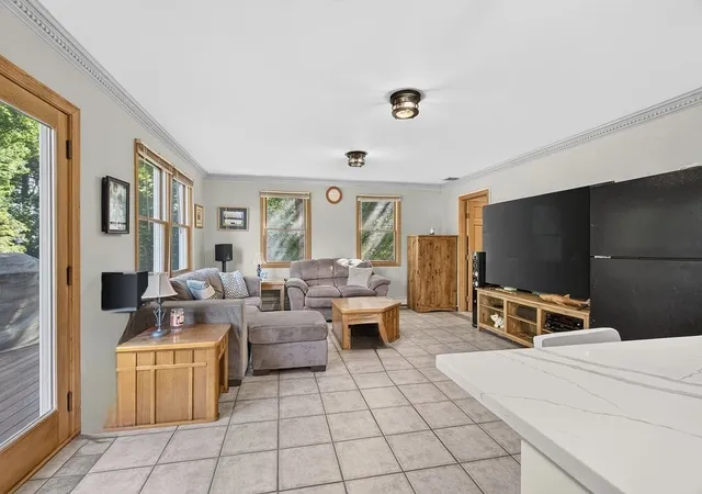 Photo 4 of Sale Pending at 279 Sprague St, Dedham, MA 02026 | MLS# 73555299 | Listing updated on 2026-09-29