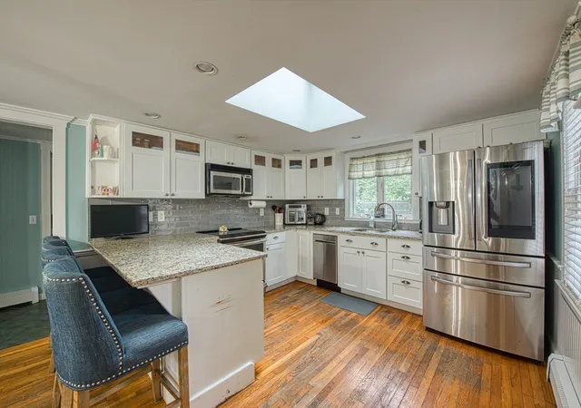 Photo 4 of Single family home for sale at 30 Edgewood Ln, Marshfield, MA 02050 | MLS# 73562154 | Listing updated on 2026-09-30