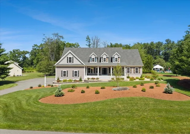 3rd image of 59 Nina'S Way, Raynham, MA 02767 | MLS# 73546318