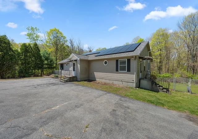Homes for sale in Dudley, MA | 1 Woodmere Rd, Dudley, MA 01571 | MLS# 73515149