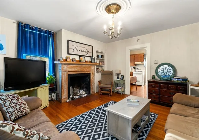 4th image of 83 Fairhaven Rd, Mattapoisett, MA 02739 | MLS# 73496873