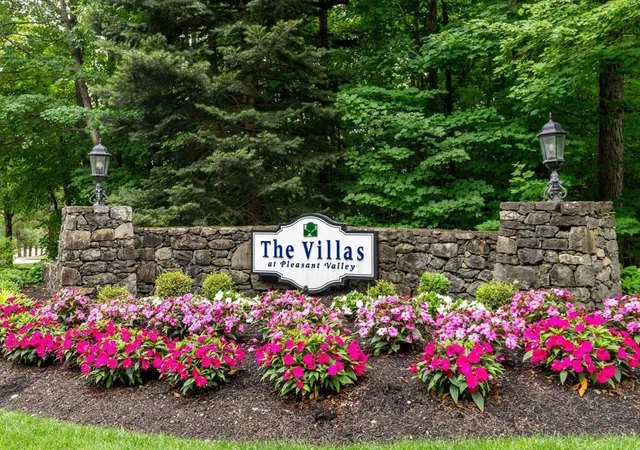 Homes for sale in Sutton, MA | 79 Clubhouse Way #79, Sutton, MA 01590 | MLS# 73547463