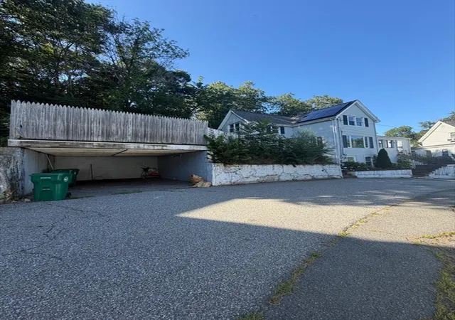2nd image of 20 Oakland Ter, Lynn, MA 01905 | MLS# 73554927