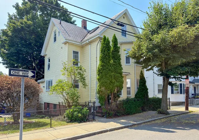 Homes for sale in Somerville, MA | 29 Wigglesworth St, Somerville, MA 02145 | MLS# 73544045
