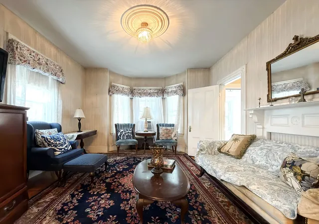 Homes for sale in Somerville, MA | 29 Wigglesworth St, Somerville, MA 02145 | MLS# 73544045