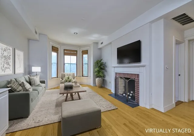 1st image of 40 Isabella #2E, Boston, MA 02116 | MLS# 73564995