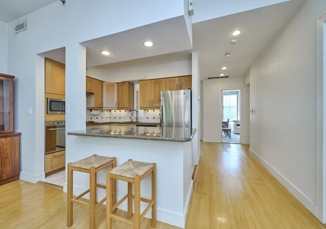 Listing Photo 4 - Condo for sale in building located at 40 Isabella, Boston, MA 02116 - Unit #2E