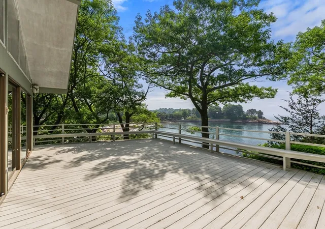 3rd image of 23 Ocean Street, Manchester, MA 01944 | MLS# 73536845