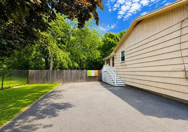 Homes for sale in Rockland, MA | 174 Damon Rd, Rockland, MA 02370 | MLS# 73536311