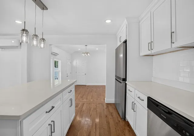 5th image of 46 Richardson, Lowell, MA 01850 | MLS# 73554824