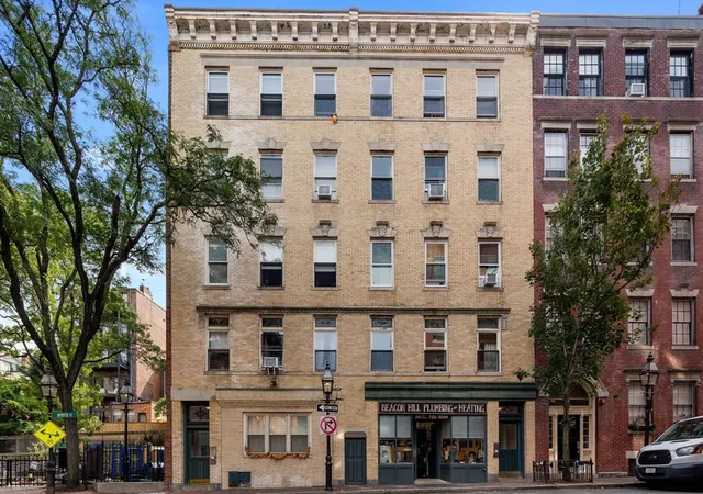 Homes for sale in Boston, MA | 54 Myrtle #10, Boston, MA 02114 | MLS# 73505408
