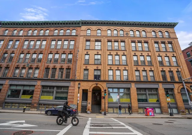 Homes for sale in Boston, MA | 346-354 Congress St, Boston, MA 02210