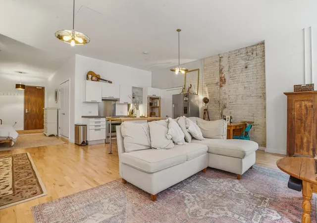 Homes for sale in Boston, MA | 346-354 Congress St, Boston, MA 02210