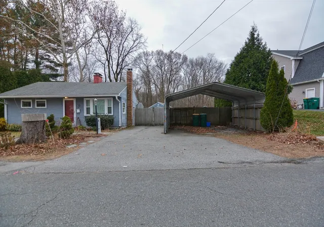 Homes for sale in Woburn, MA | 82 Lowell St, Woburn, MA 01801 | MLS# 73516339