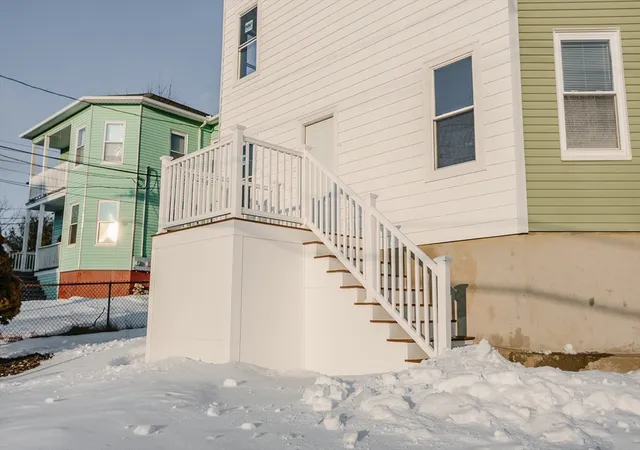 Homes for sale in Worcester, MA | 18 Gosnold Street, Worcester, MA 01606 | MLS# 73481936