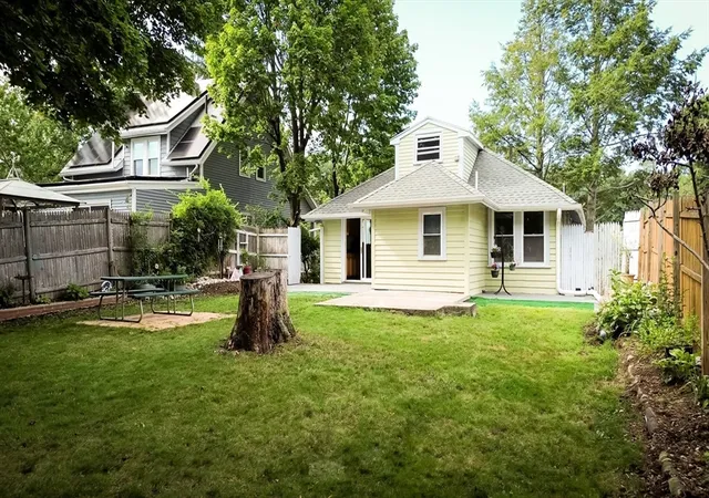 37th image of 15 Murray Hill Rd, Medford, MA 02155 | MLS# 73558550