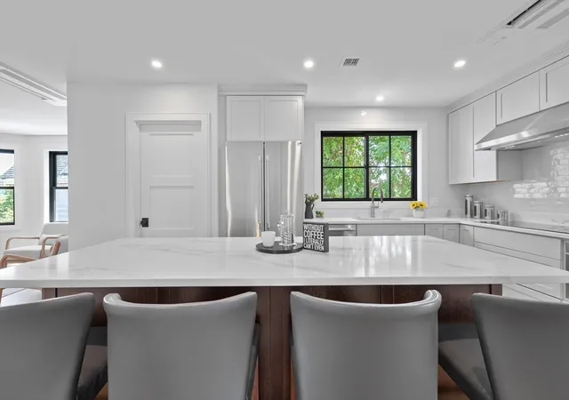 3rd image of 16 Curtis St, Somerville, MA 02144
