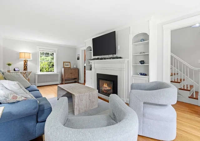 Homes for sale in Hingham, MA | 221 Central St, Hingham, MA 02043 | MLS# 73528769