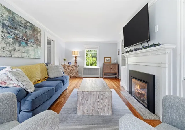 Homes for sale in Hingham, MA | 221 Central St, Hingham, MA 02043 | MLS# 73528769