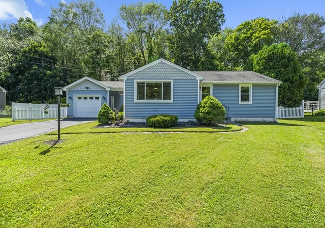 Homes for sale in West Springfield, MA | 123 Greystone Ave, West Springfield, MA 01089 | MLS# 73545880