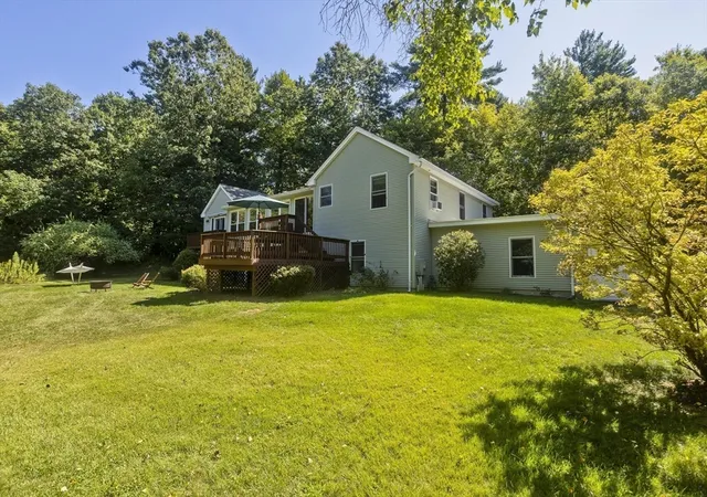 5th image of 267 Southampton Rd, Holyoke, MA 01040 | MLS# 73428591