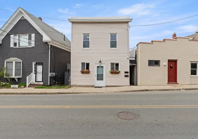 Homes for sale in Gloucester, MA | 141 Prospect St, Gloucester, MA 01930 | MLS# 73517492