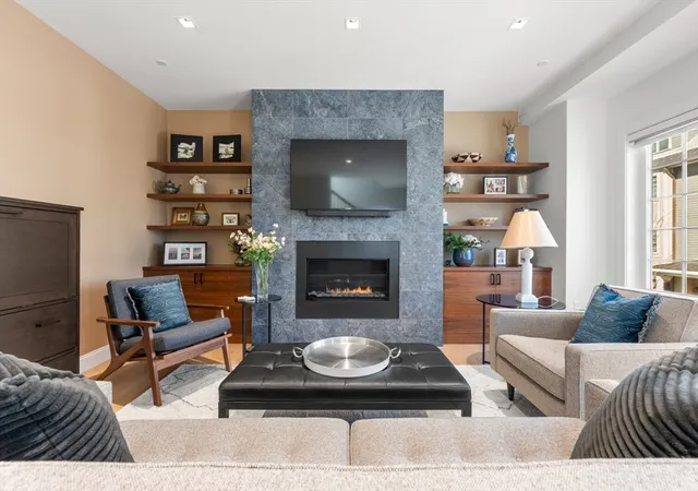 2nd image of 21 Crowninshield Rd #21, Brookline, MA 02446 | MLS# 73537709