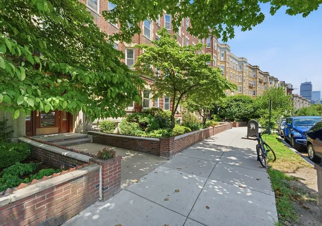 Homes for sale in Boston, MA | 131 Park Dr #44, Boston, MA 02215 | MLS# 73544137