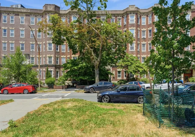 Homes for sale in Boston, MA | 131 Park Dr #44, Boston, MA 02215 | MLS# 73544137