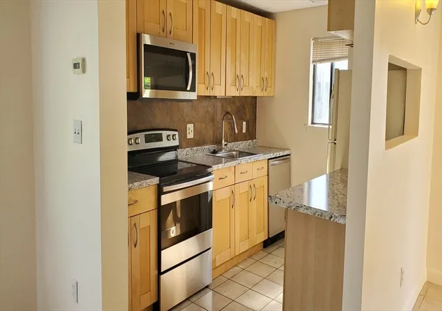 Homes for sale in Natick, MA | 36 Village Hill Ln #36, Natick, MA 01760 | MLS# 73541876