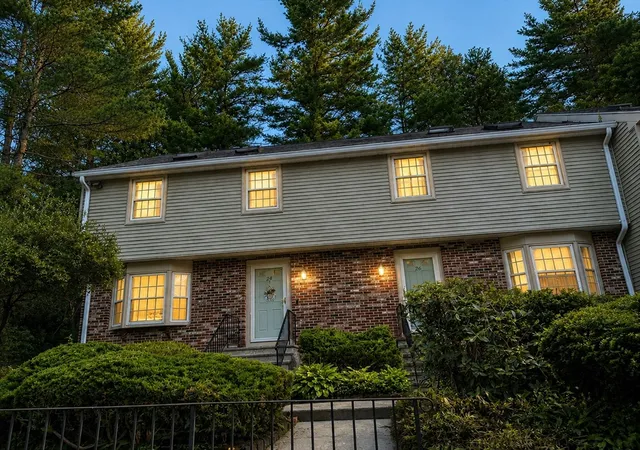 1st image of 24 Hilltop Ln #24, South Easton, MA 02375 | MLS# 73561702