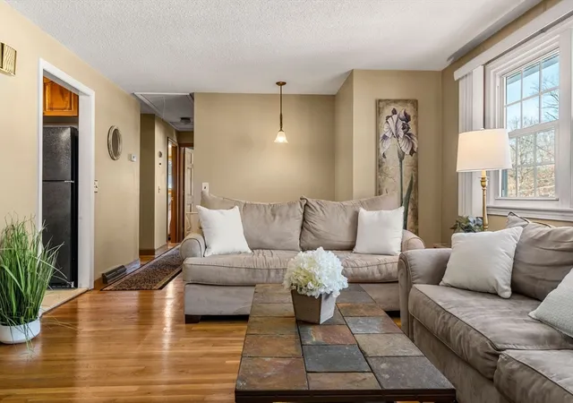 Photo 4 of Single family home for sale at 133 Mill St, Burlington, MA 01803 | MLS# 73565912 | Listing updated on 2026-09-16