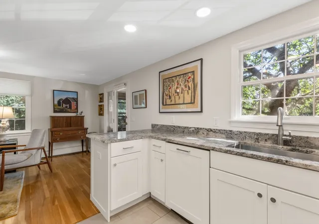 3rd image of 18 Miller Hill Rd #9, Provincetown, MA 02657 | MLS# 73567034