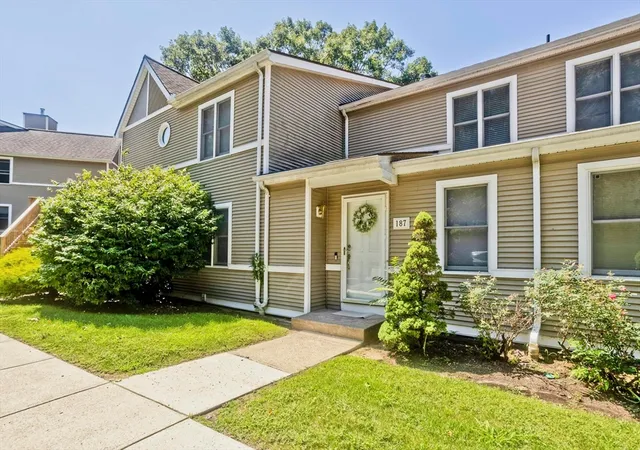 2nd image of 61 Abbey Memorial Dr #187, Chicopee, MA 01020 | MLS# 73559367