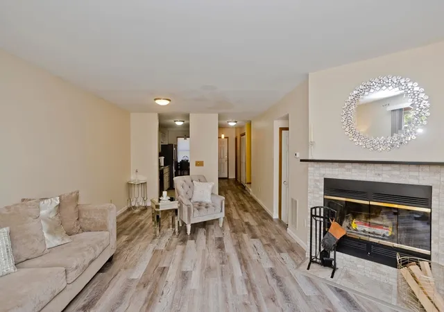 5th image of 61 Abbey Memorial Dr #187, Chicopee, MA 01020 | MLS# 73559367