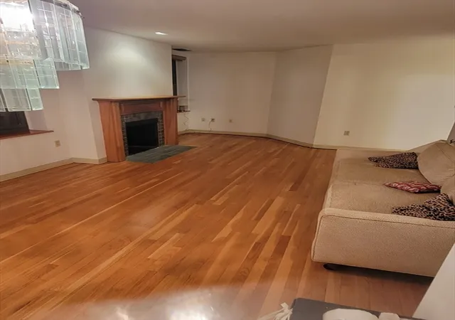 4th image of 102 & 108 Gainsborough Street #406W, Boston, MA 02115 | MLS# 73306475