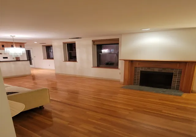 5th image of 102 & 108 Gainsborough Street #406W, Boston, MA 02115 | MLS# 73306475