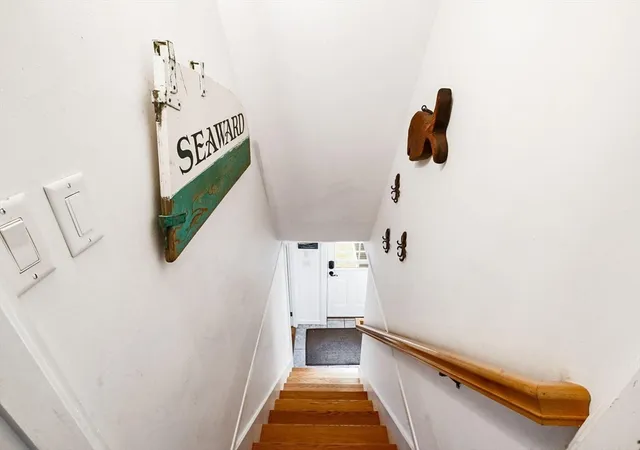 5th image of 72 Benjamin Nyes, Falmouth, MA 02540 | MLS# 73567560