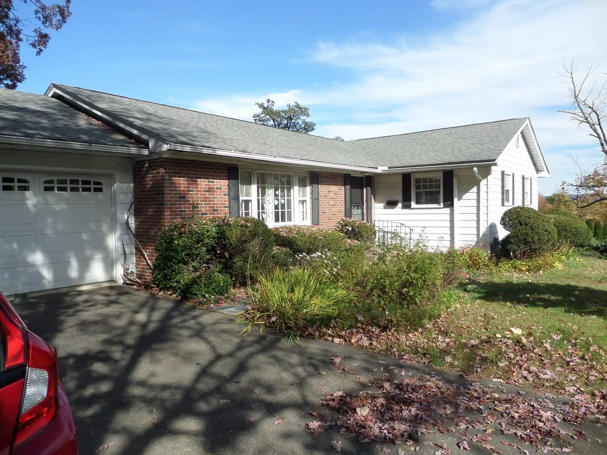 Photo 1 of Single family home for sale at 76 Hillview Rd, Holyoke, MA 01040 | MLS# 73588019 | Listing updated on 2026-10-28