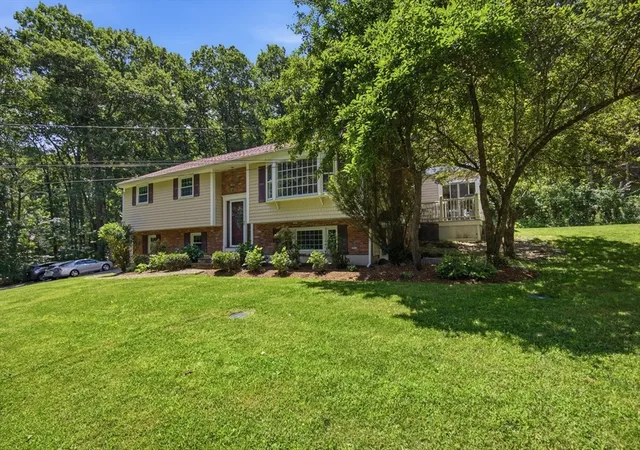 1st image of 416 Ipswich Rd, Boxford, MA 01921 | MLS# 73549265