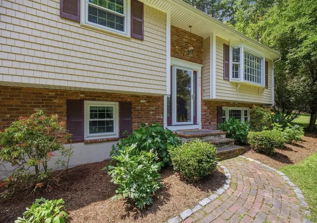 3rd image of 416 Ipswich Rd, Boxford, MA 01921 | MLS# 73549265
