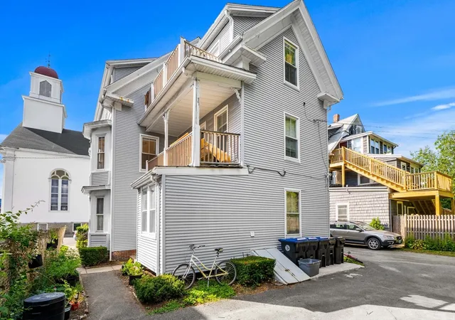 23rd image of 13 Knowlton St, Beverly, MA 01915 | MLS# 73565506