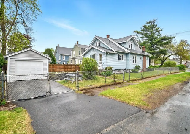 25th image of 26 Dwight Rd, Springfield, MA 01108 | MLS# 73371464