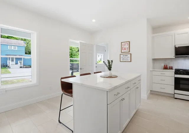 5th image of 518 North St, Fitchburg, MA 01420 | MLS# 73529654