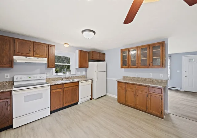 5th image of 18 Cedar Sq #18, Millis, MA 02054 | MLS# 73547788