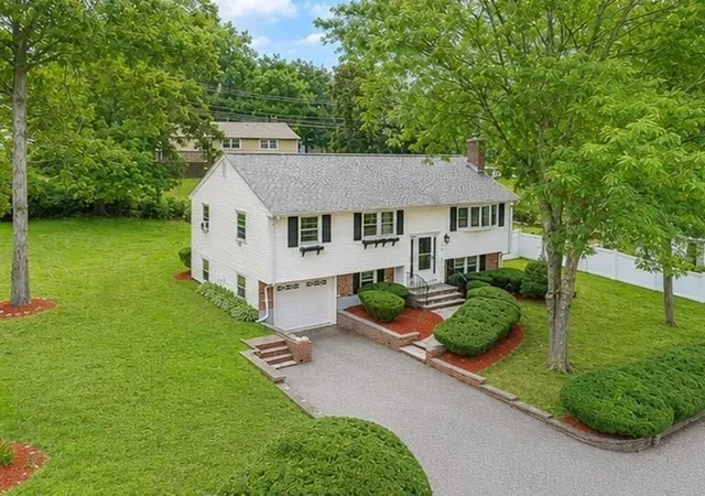 Photo 3 of Sale Pending at 11 Coweeset Dr, Brockton, MA 02301 | MLS# 73565217 | Listing updated on 2026-09-29