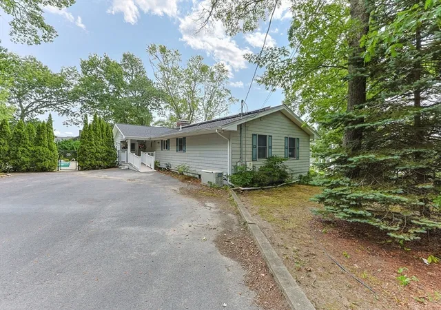 Photo 3 of Sale Pending at 2 Franconia Ave, Wareham, MA 02571 | MLS# 73561610 | Listing updated on 2026-08-27